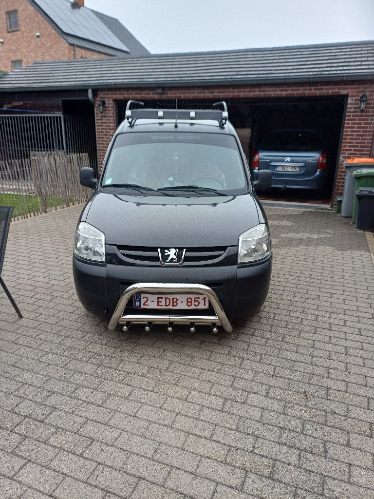 Peugeot Partner 16hdi zwart lichte vracht, Auto's, Voorwielaandrijving, 4 deurs, Stof, Zwart