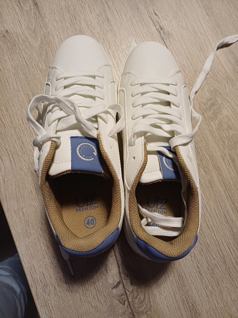 sneakers wit 40, Neuf, Enlèvement ou Envoi, Sneakers et Baskets, Sneakers