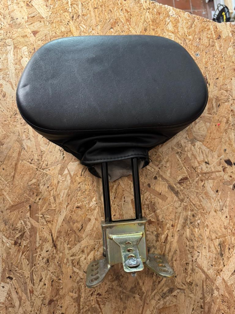 Harley davidson back rest met montage beugel orgineel, Motoren, Ophalen, Gebruikt