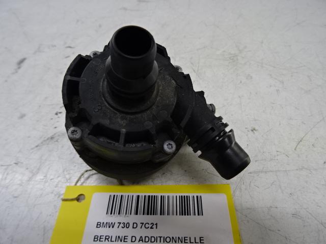 POMPE A EAU BMW 7 serie (G11 / G12) (93727203-01), Utilisé, BMW