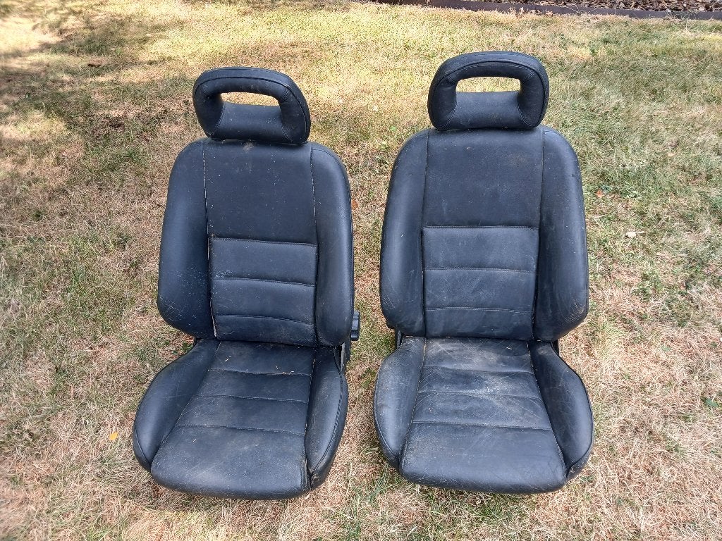2 sièges en cuir opel kadett omega (vw golf polo bmw renault, Enlèvement, BMW