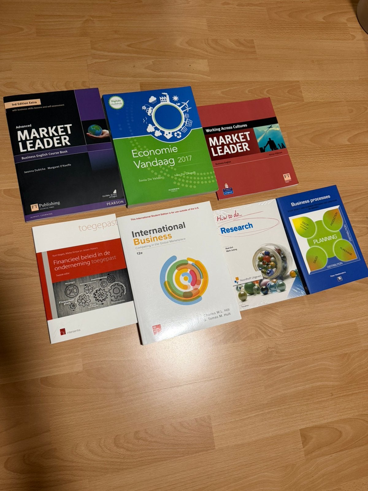 Arteveldehogeschool studieboeken Bedrijfsmanagement, Boeken, Ophalen, Zo goed als nieuw