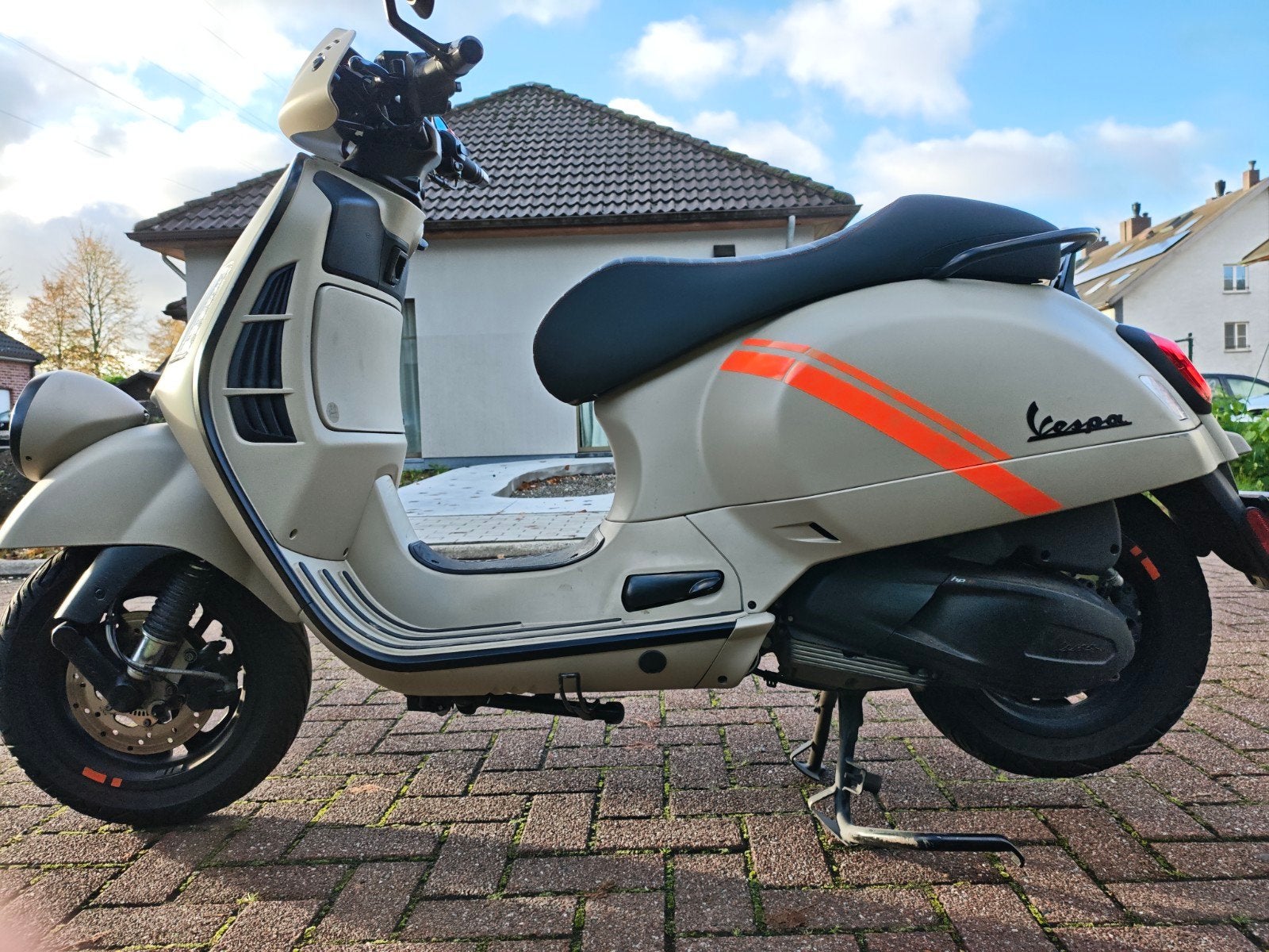 Vespa GTV 300, Motoren, Bedrijf
