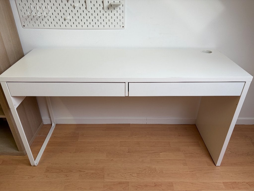 Witte bureau, Huis en Inrichting, Ophalen, Kabelgoot, Gebruikt