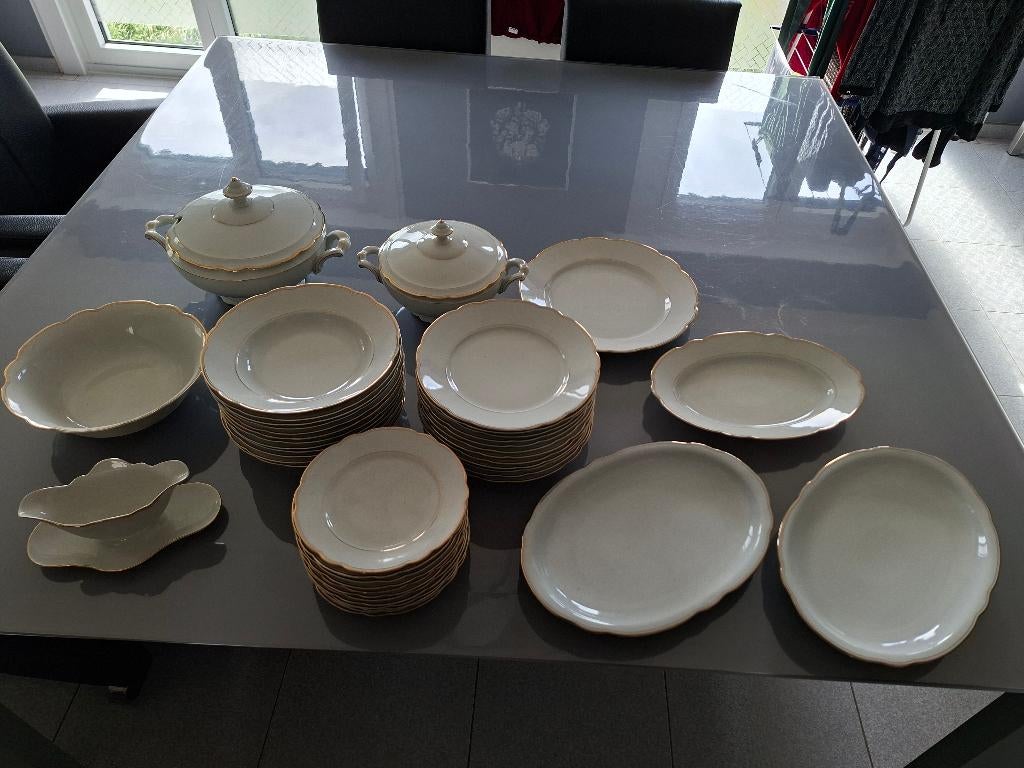 Servies Vintage (44-delig) in heel goede staat !!!, Huis en Inrichting, Ophalen, Zo goed als nieuw, Overige stijlen, Porselein