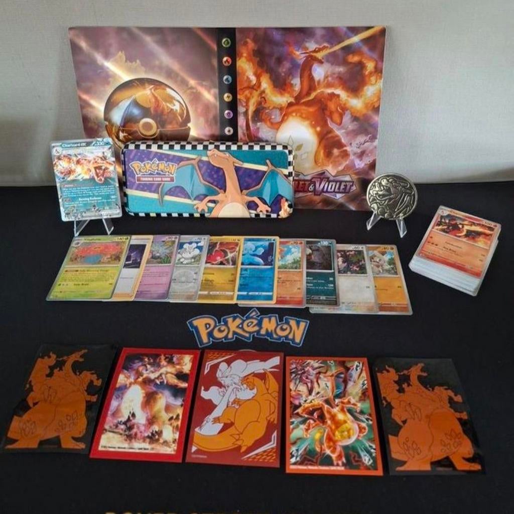 Charizard set pokémon met verzamelmap en pennendoos, Hobby en Vrije tijd, Verzamelkaartspellen | Pokémon, Ophalen of Verzenden