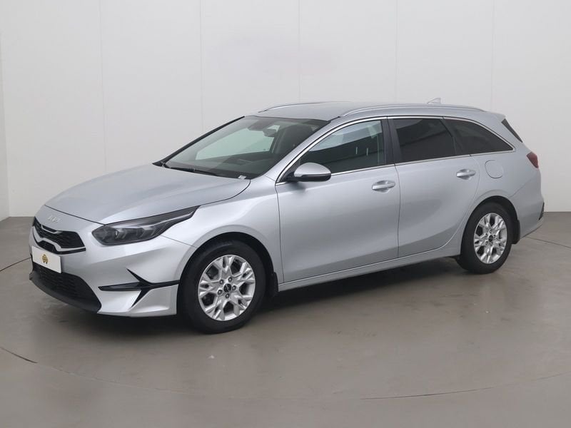 KIA Ceed SW 1.5 t-gdi more isg 160, Autos, Argent ou Gris, Achat, Euro 6, Entreprise