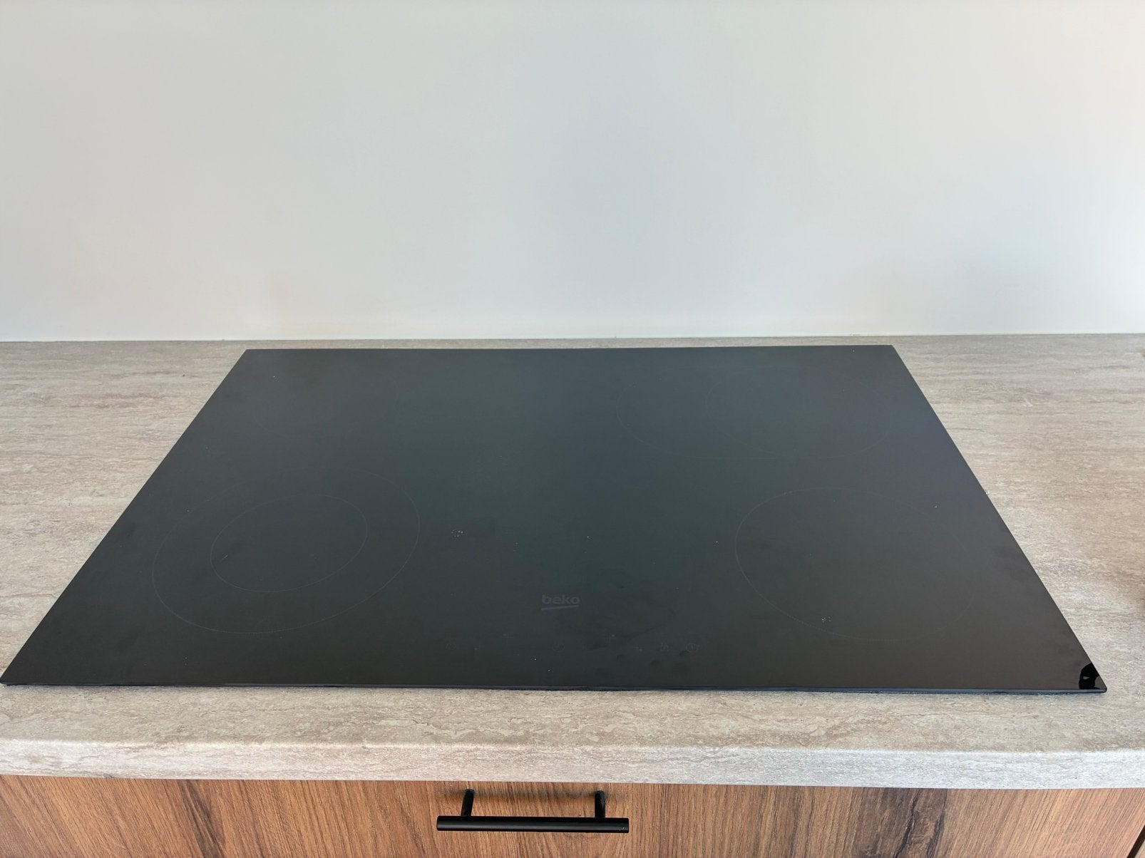 Nieuwe Beko inbouw keramische kookplaat HIC 84401, Enlèvement, Neuf, Encastré, 4 zones de cuisson