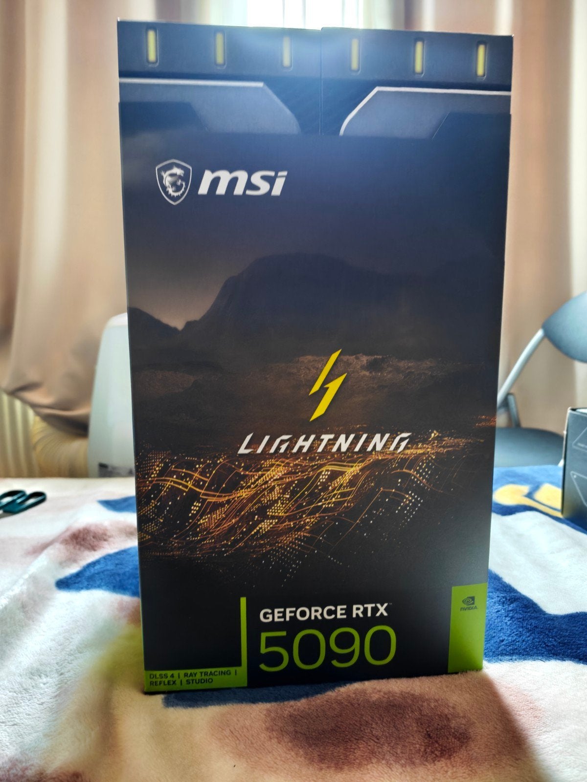 Rtx 5090 msi lighting Z, Computers en Software, Videokaarten, Ophalen