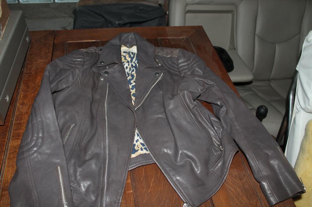 stoere jassen, Zo goed als nieuw, Ophalen, Maat 38/40 (M), Zara