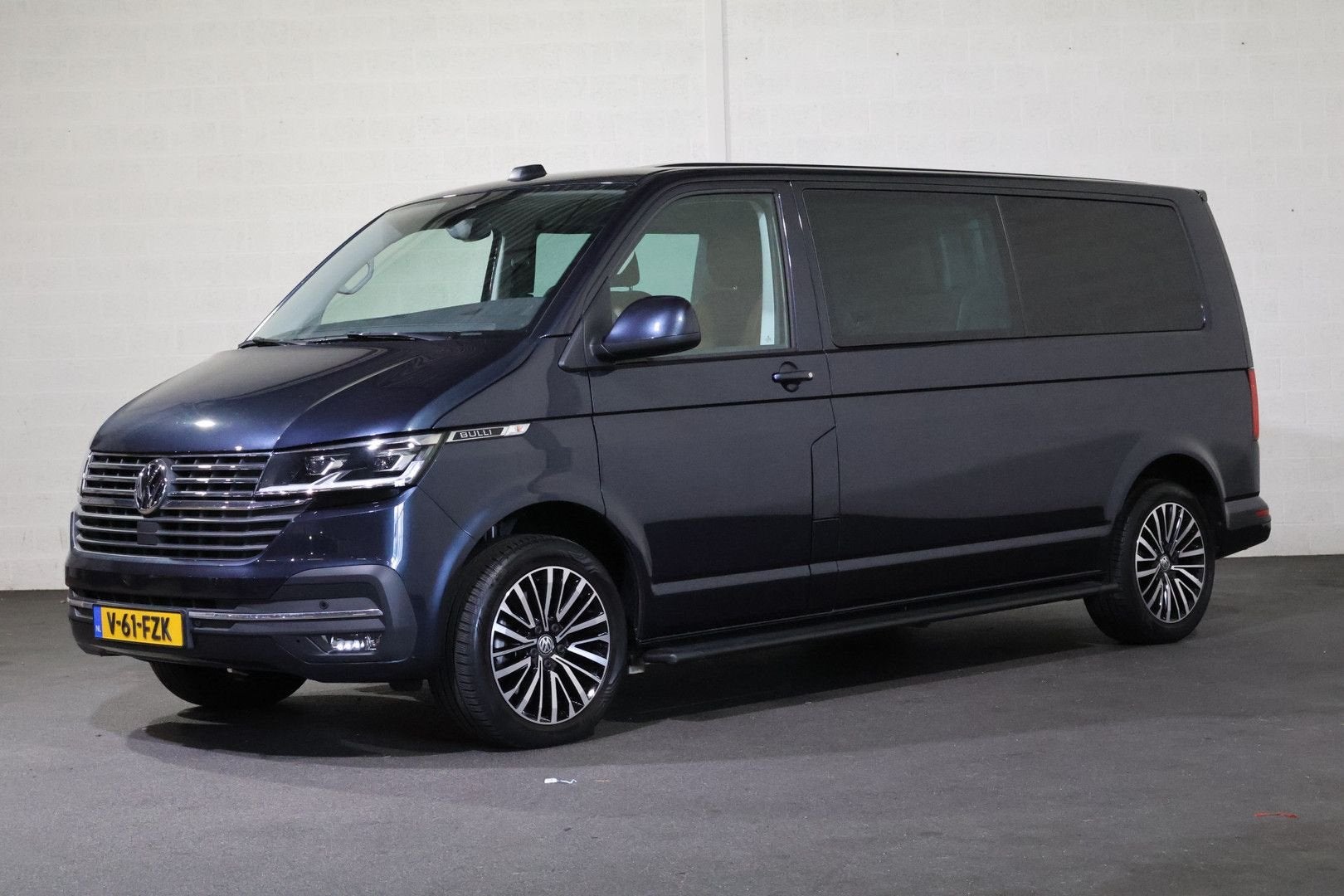 Volkswagen Transporter 2.0 TDI 204pk L2 H1 DC Bulli Automaat, Autos, Achat, Diesel, Electronic Stability Program (ESP), Bleu