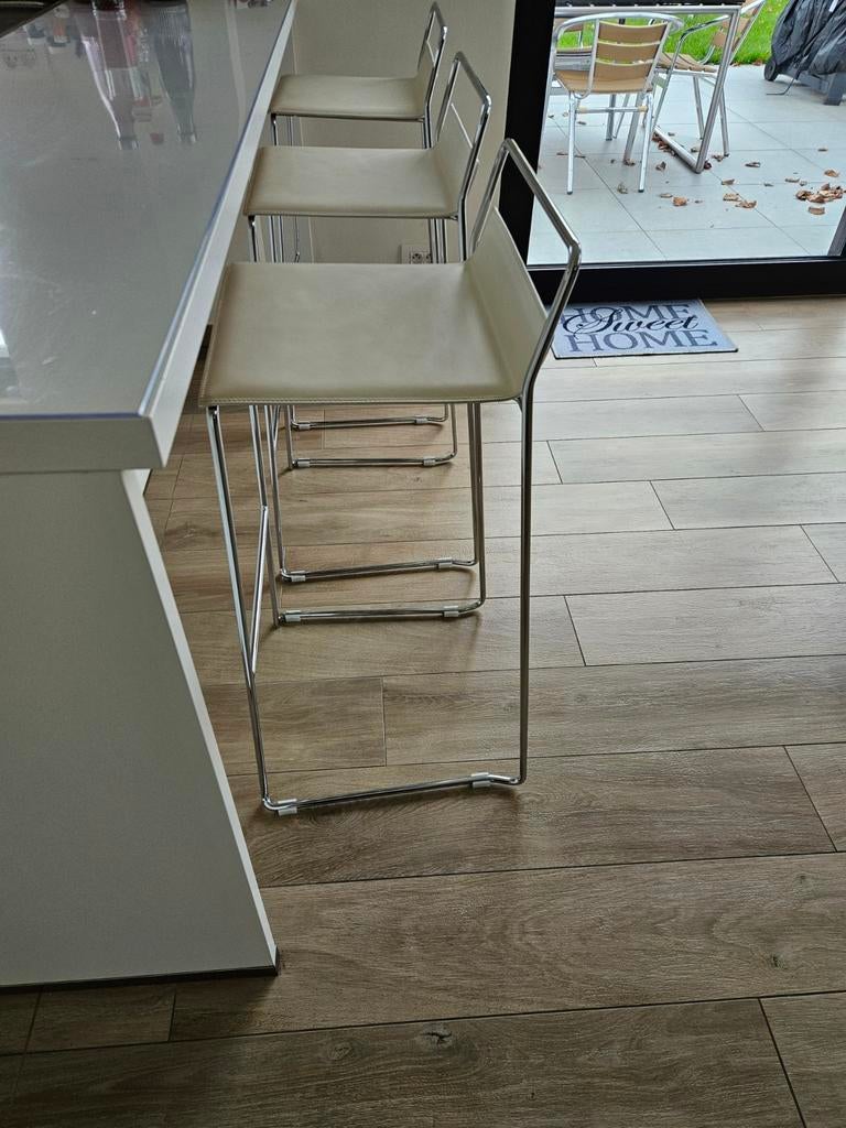 3 barstoelen, barkrukken, Enlèvement