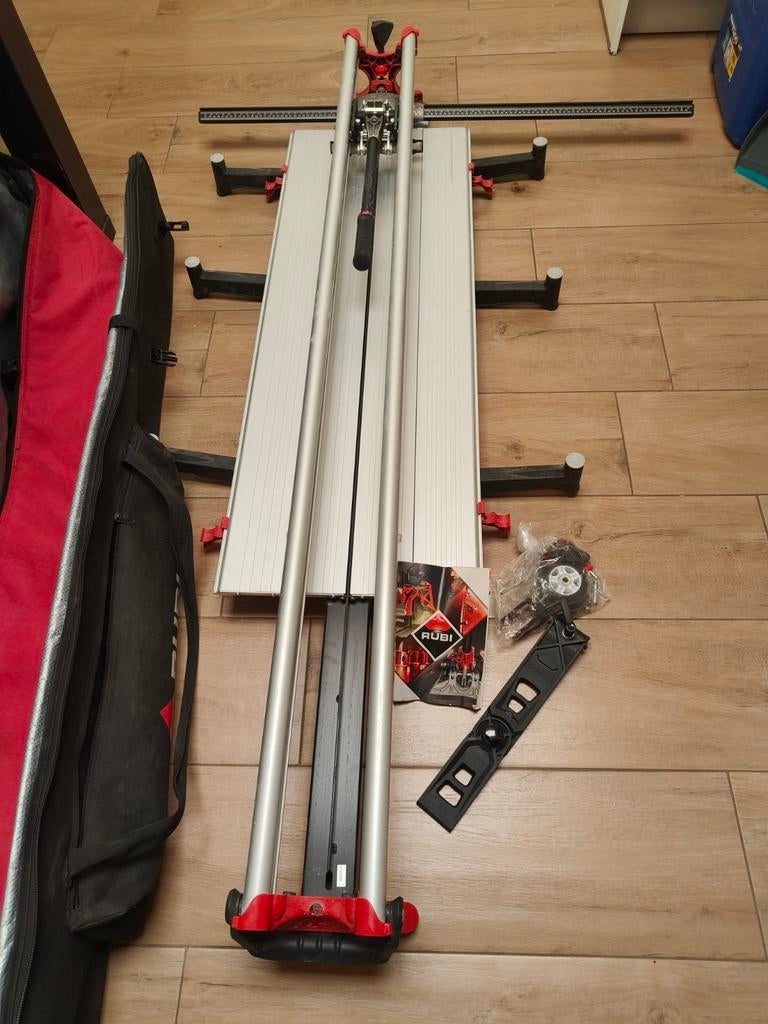 A vendre coupe carrelage rubi tz1550, Doe-het-zelf en Bouw, Plinten en Afwerking, Ophalen