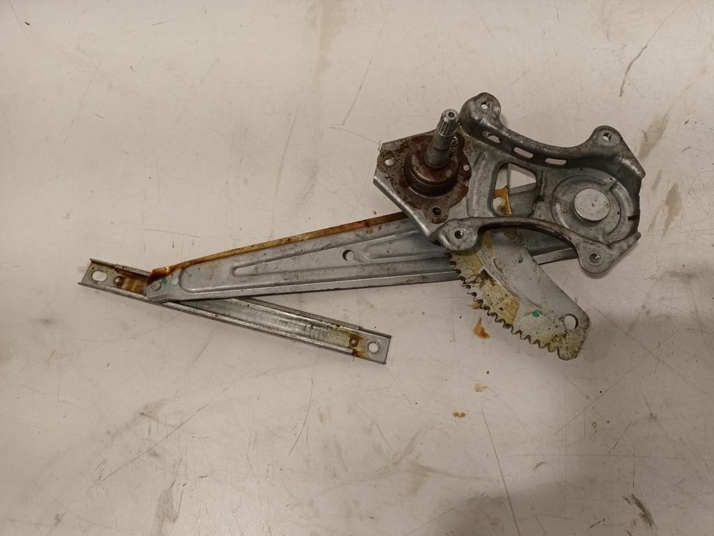 Raammechaniek links achter Nissan Micra, Onderdelen@venauto.nl, Van der Ven Autorecycling B.V., Gebruikt, Ettenseweg 76, 4706 PB Roosendaal, The Netherlands