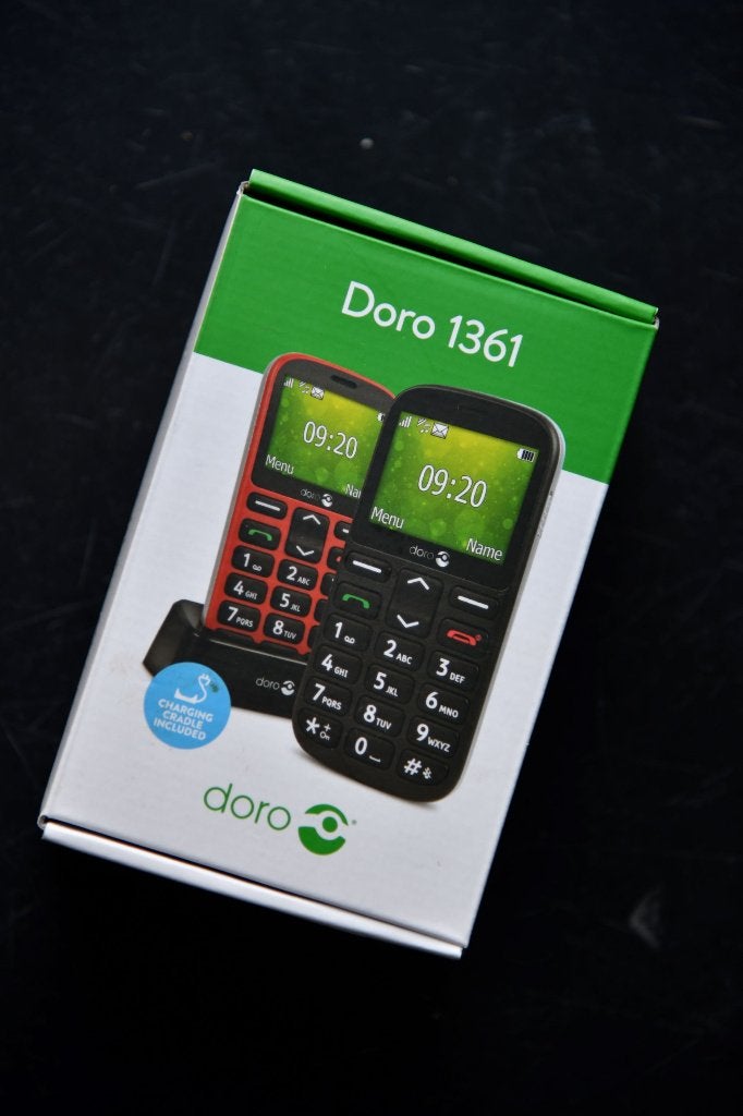Complete Doro 1361 senioren GSM (simlockvrij), Telecommunicatie, Ophalen, Zo goed als nieuw