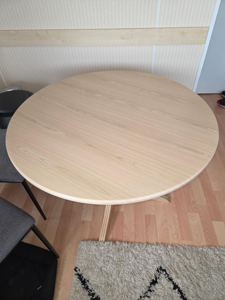 Table ronde, Maison & Meubles, Enlèvement