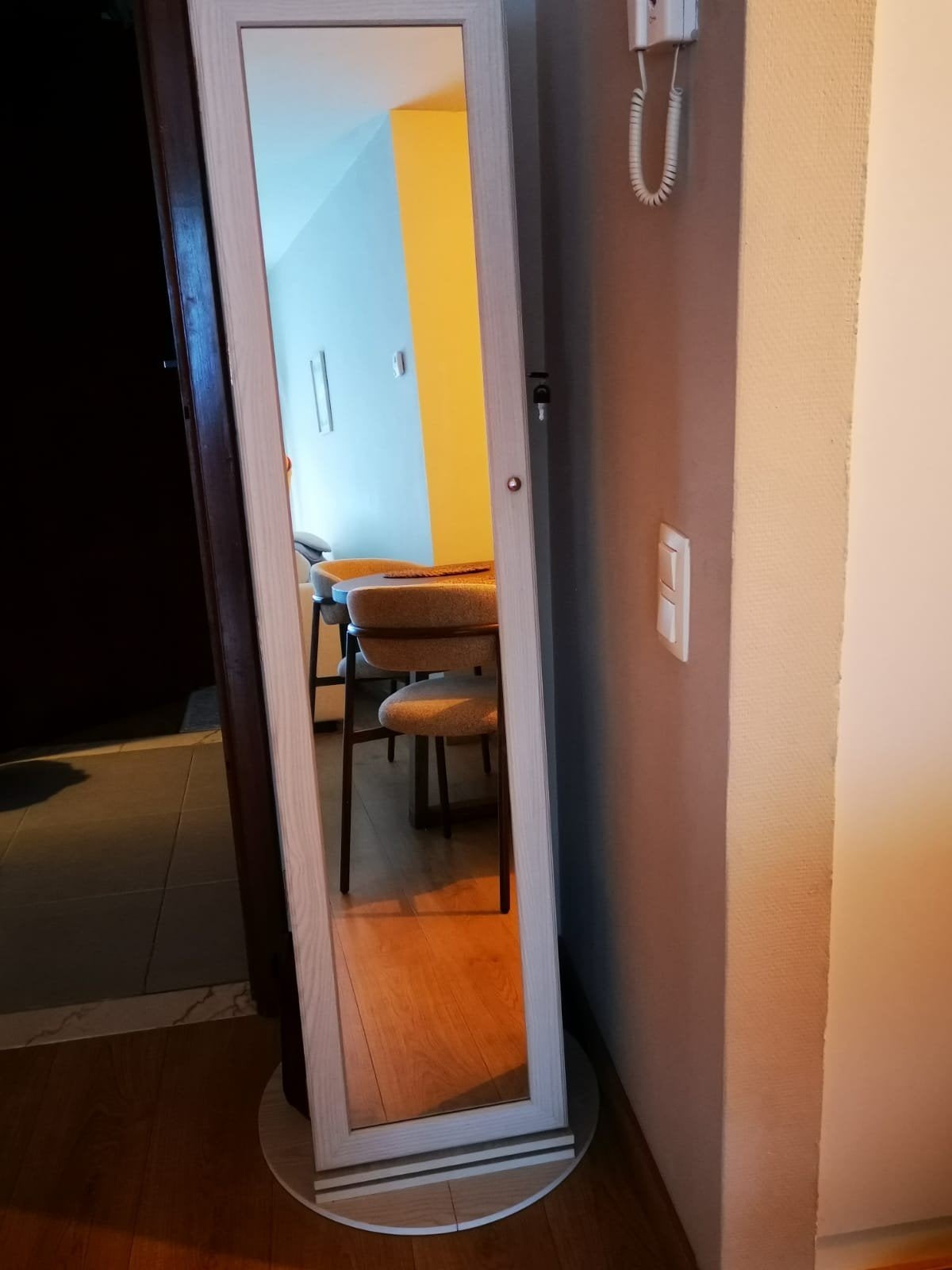 Armoir à bijoux sur pied avec miroir, Huis en Inrichting, Ophalen, Zo goed als nieuw, 150 tot 200 cm, Rechthoekig