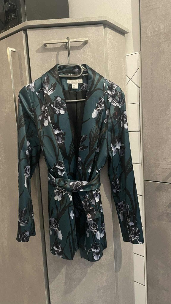 H&M M GROEN-ZWARTE COLBERT MET RIEM EN BLAZER, Kleding | Dames, Jasjes, Kostuums en Pakken, H&M, Kostuum of Pak, Ophalen of Verzenden