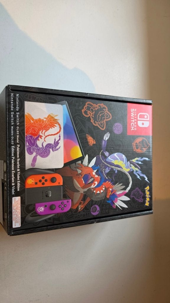Switch 1 Oled, Speciale editie, Games en Spelcomputers, Spelcomputers | Nintendo Switch, Ophalen, Zo goed als nieuw, Met 2 controllers