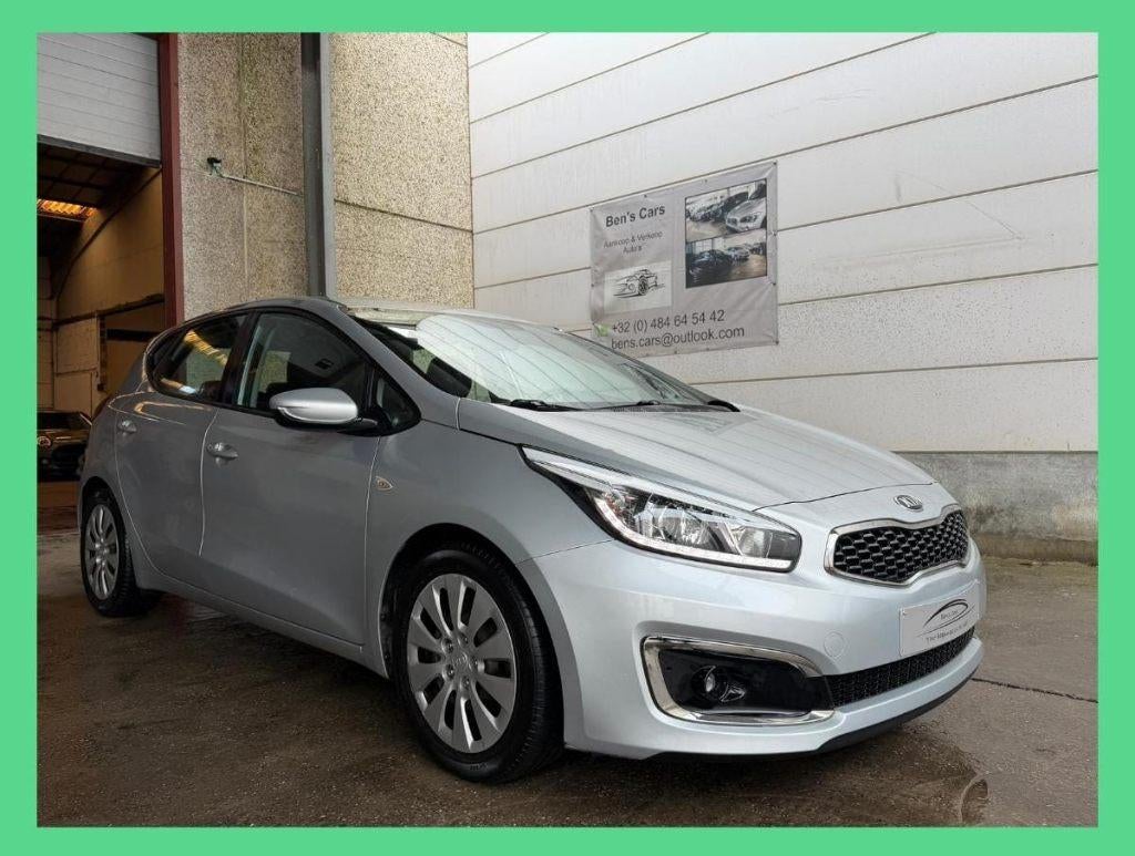 Kia Ceed 1.4i Navi Edition ISG * GPS/Camera *, Stof, 4 cilinders, USB, Bedrijf