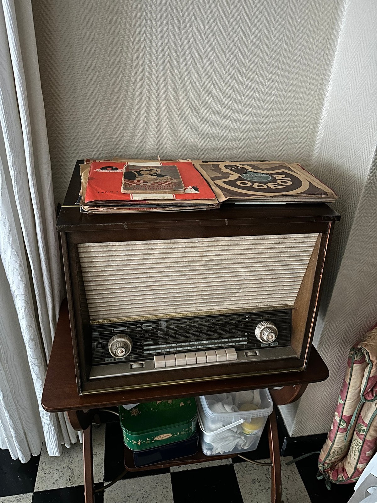 Radio-tourne-disque vintage SABA Wildbad, années 50-60, Enlèvement