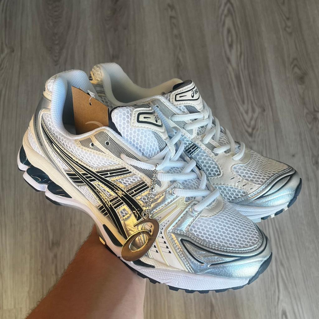 Asics GEL-Kayano 14- Maat 42 NIEUW, Neuf, Enlèvement ou Envoi, Blanc, Baskets