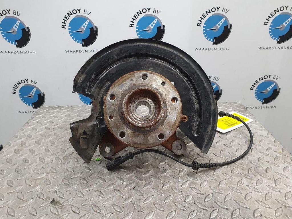 DACIA DUSTER FUSEE RV 2011, Ophalen of Verzenden, Gebruikt, Stiba lid