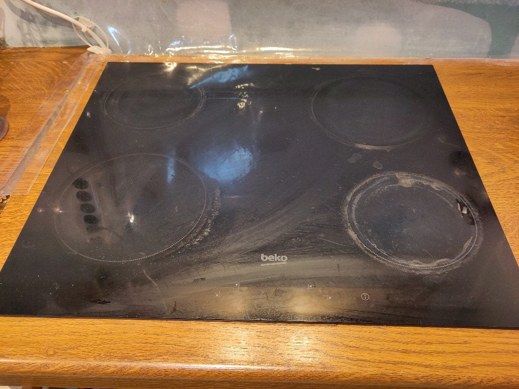 Taque encastrable vitro BEKO 60cm nis 56, 4 zones de cuisson, Enlèvement, Utilisé, Encastré