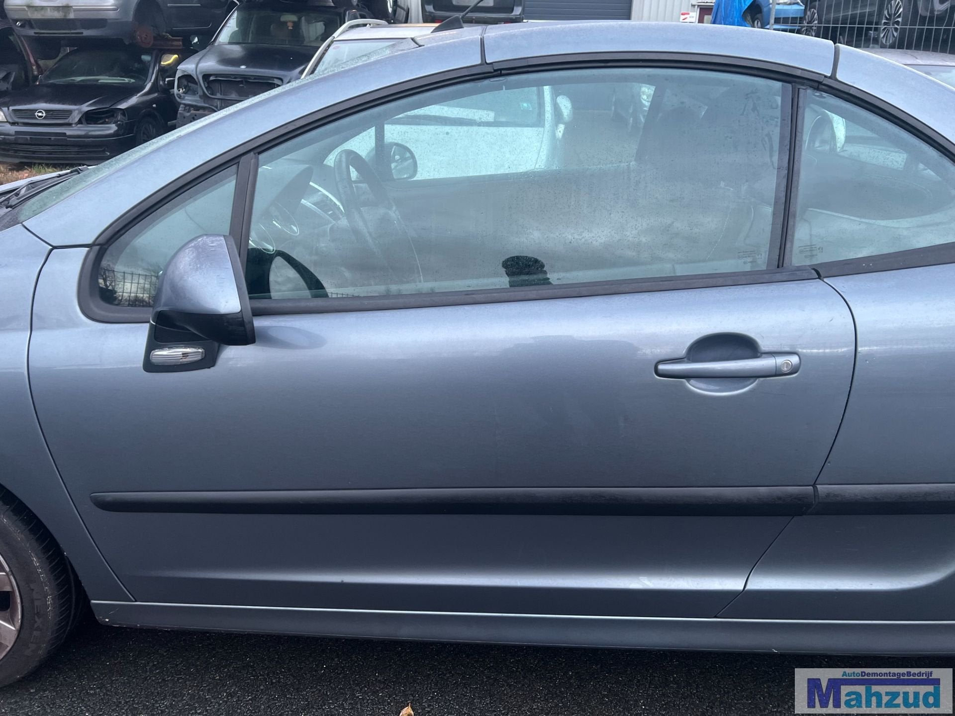 PEUGEOT 207CC Grijs KTHC links deur 2007-2012, Taurusavenue 1
2132 LS  Hoofddorp, NL, Gebruikt, Contact.group@renault.com, Peugeot