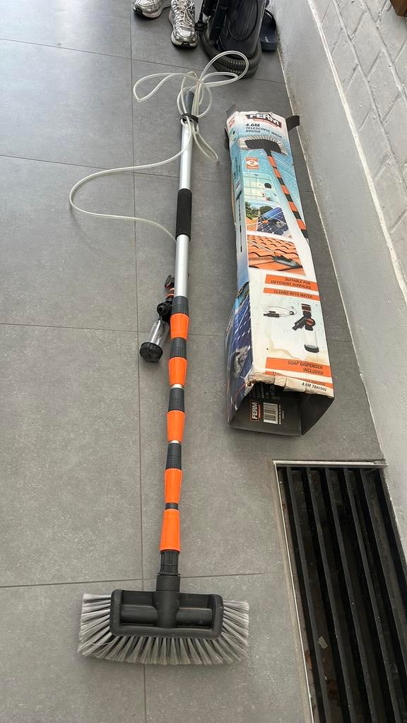 Telescopische borstel / tuinslang tot4,6m,ramen/zonnepaneel, Ophalen