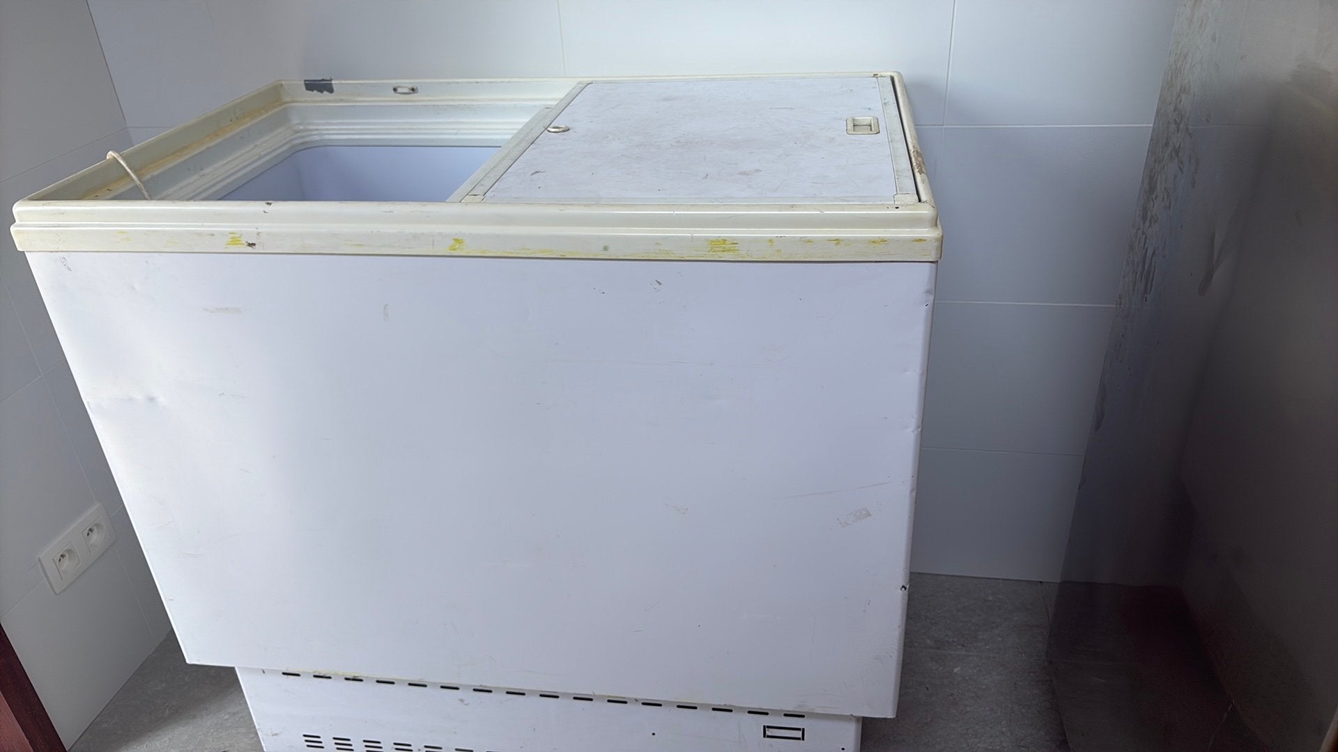 Bakfrigo, Ophalen, Gebruikt, Vrijstaand