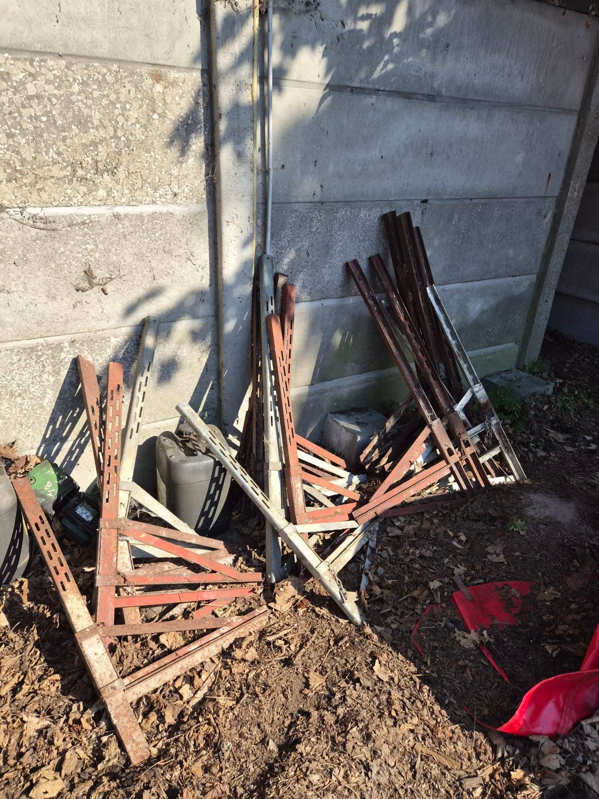 Betonklemmen, Enlèvement
