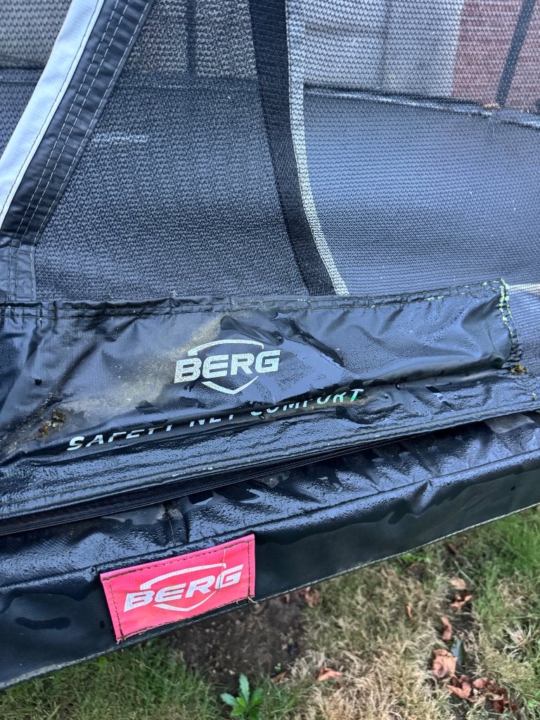Trampoline van Berg, Enlèvement, Utilisé
