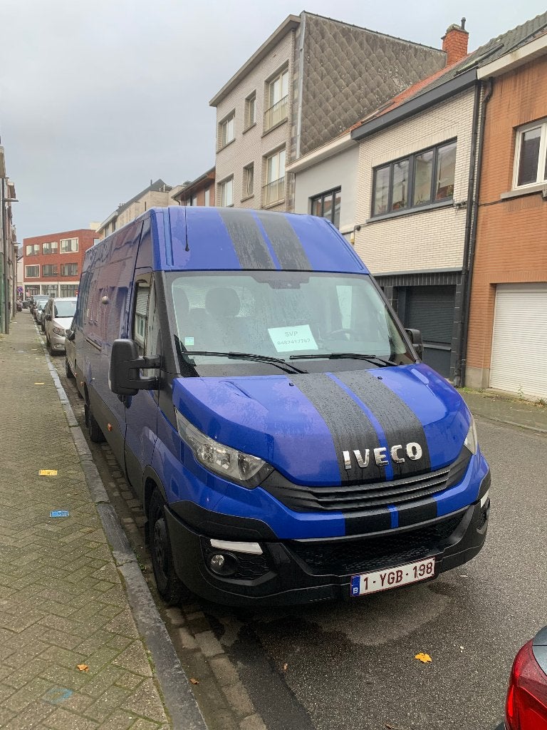 Iveco Daily 35S160 2.3L 156cv L4 H2 en boite automatique, Autos, Camionnettes & Utilitaires, Particulier, ABS, Caméra de recul