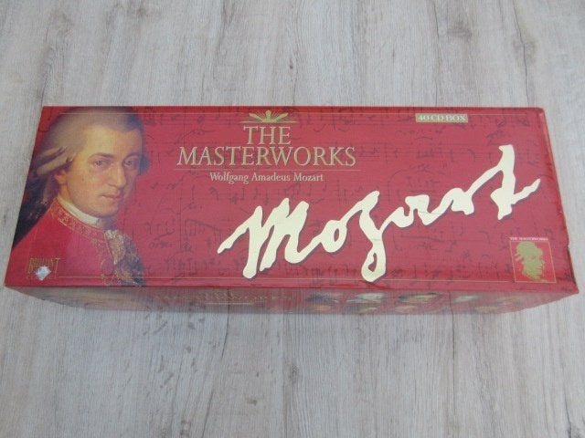 Wolfgang Amadeus Mozart The Masterworks  40 CD Box, Enlèvement, Comme neuf, Mozart