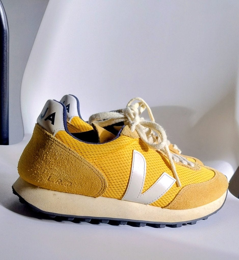 Veja sneakers geel maat 39, Ophalen, Geel, Veja, Zo goed als nieuw