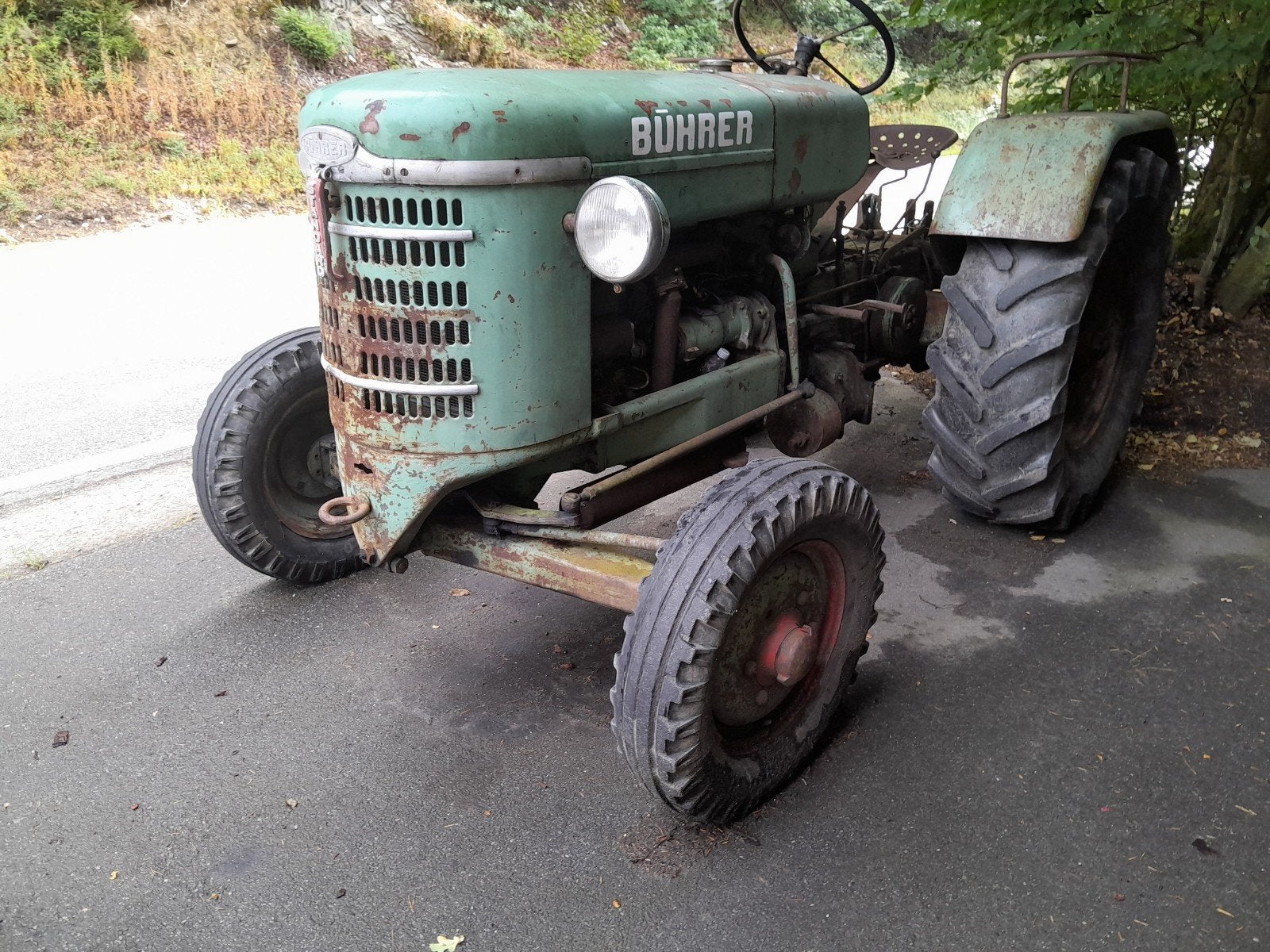 Tracteur oldtimer Bührer, Enlèvement