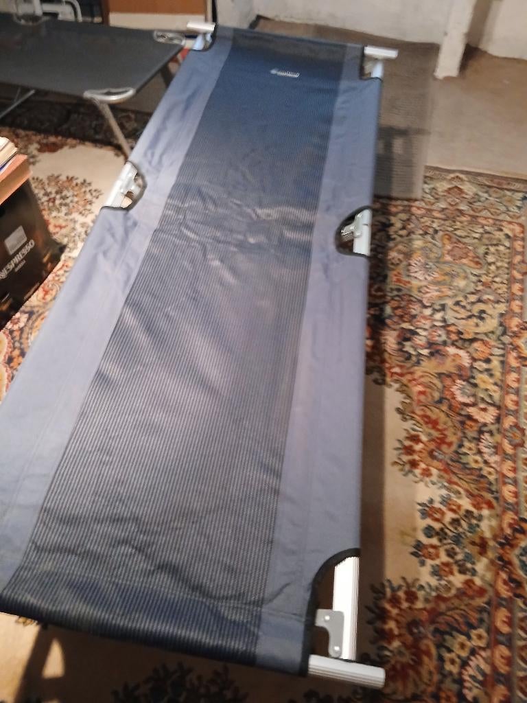 veldbed, Ophalen, Zo goed als nieuw, Campingmeubel-accessoire
