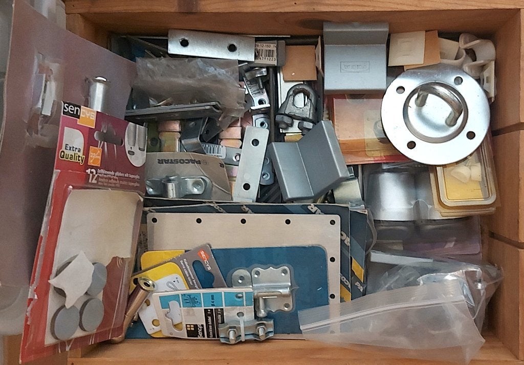 attaches / charnières / verrous / divers, Enlèvement, Comme neuf, Inox, Autres types