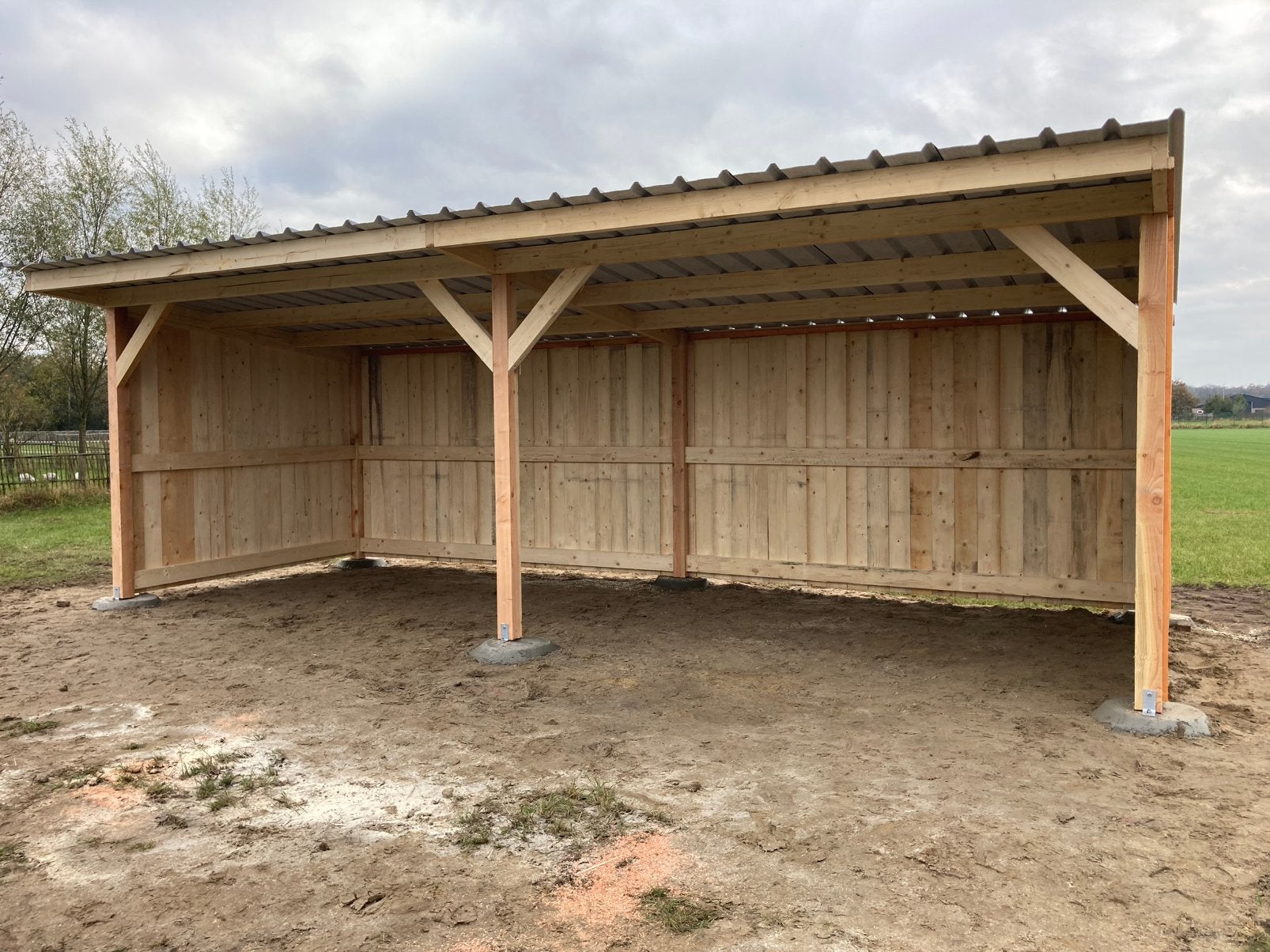 Schuilstal 3x8, Dieren en Toebehoren, Paarden en Pony's | Beschermers, Nieuw, Ophalen