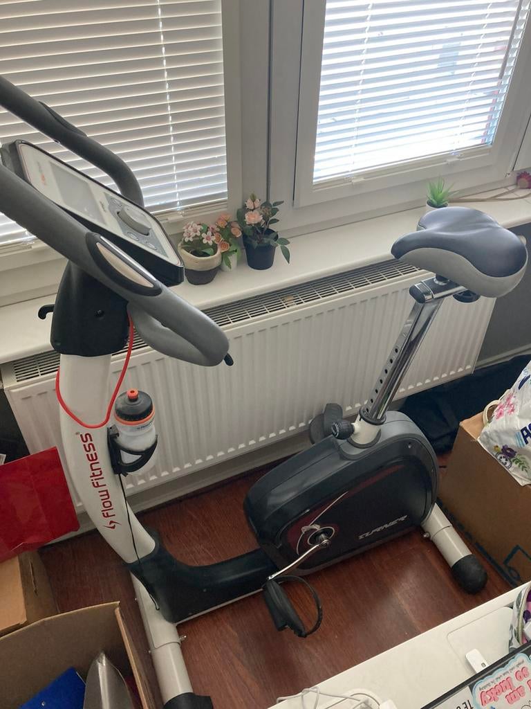 Home trainer Flow Fitness, Sport en Fitness, Fitnessapparatuur, Ophalen, Zo goed als nieuw
