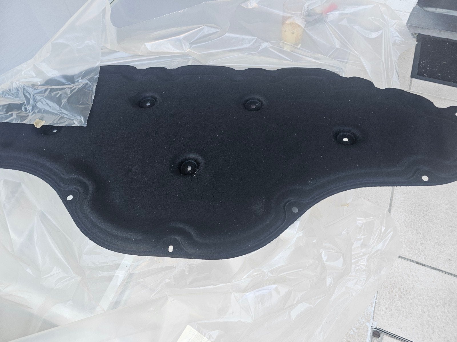 plaque isolantion capot/ moteur BMW F40/F44 neuf, Enlèvement ou Envoi, Neuf