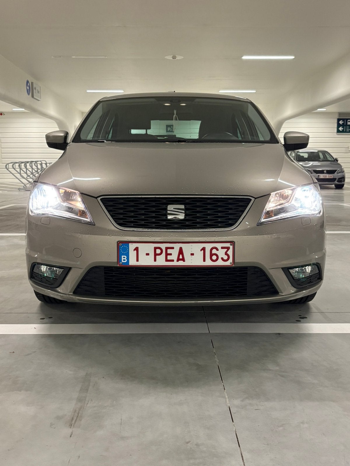 SEAT TOLEDO 1.6 TDI 90 CH 90000km !!!, Autos, Bluetooth, Achat, Diesel, Particulier