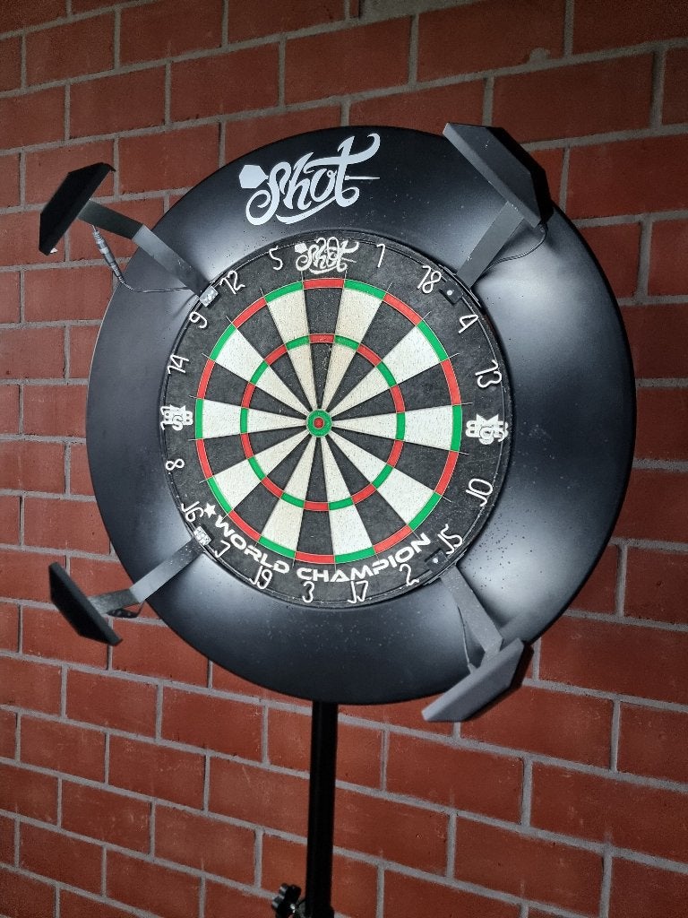 Shot dartbord met verlichting en mat, Ophalen, Gebruikt, Dartbord