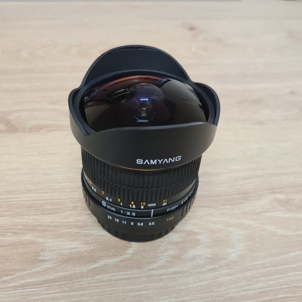 Objectif fisheye 8mm f3,5, TV, Hi-fi & Vidéo, Photo | Lentilles & Objectifs, Samyang, Comme neuf, Enlèvement, Housse/sac de protection