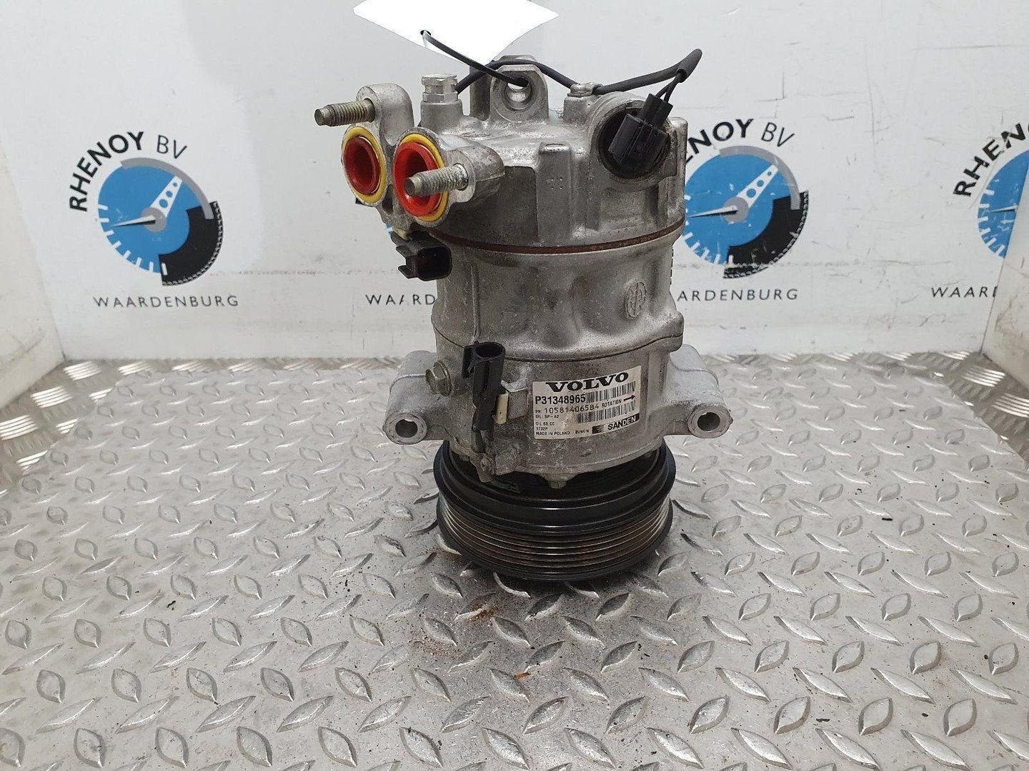 VOLVO V40 2.0 D2 Summum Bns AIRCO COMPRESSOR / AIRCOPOMP 360, Enlèvement ou Envoi, Utilisé, ARN reconnu