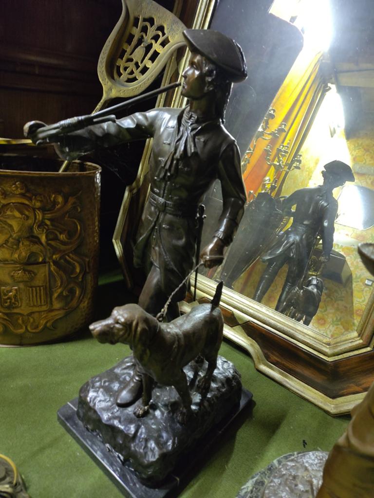 Chasseur avec chien, Enlèvement