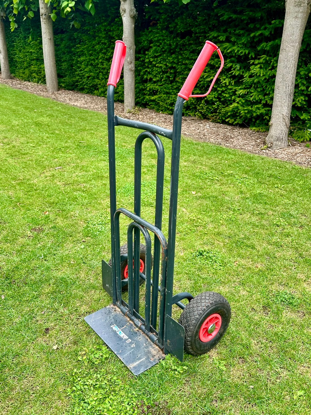 Professionele Stevige steekwagen / transportkar luchtbanden, Ophalen, Gebruikt, Steekwagen