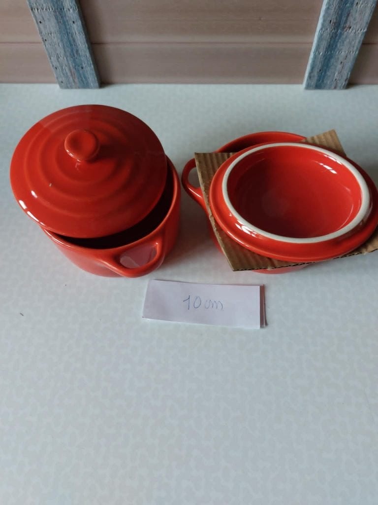 Rode potjes met deksel Nieuw 2 stuks voor 4 €, Ophalen, Nieuw