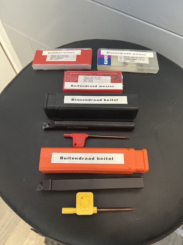 Binnen en buiten draad beitels, Ophalen, Nieuw